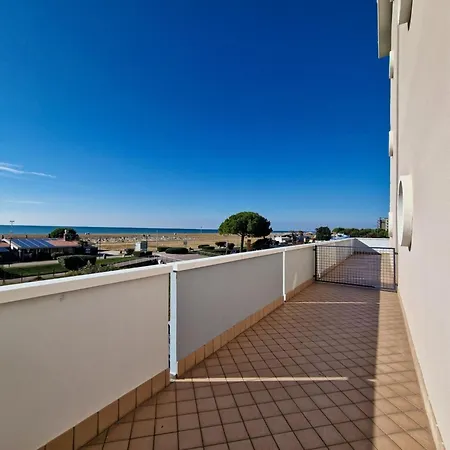 Seafront View In Bibione-beahost Бибионе