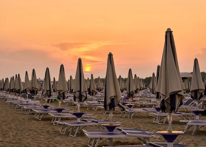 Seafront View In Bibione-beahost Daire *